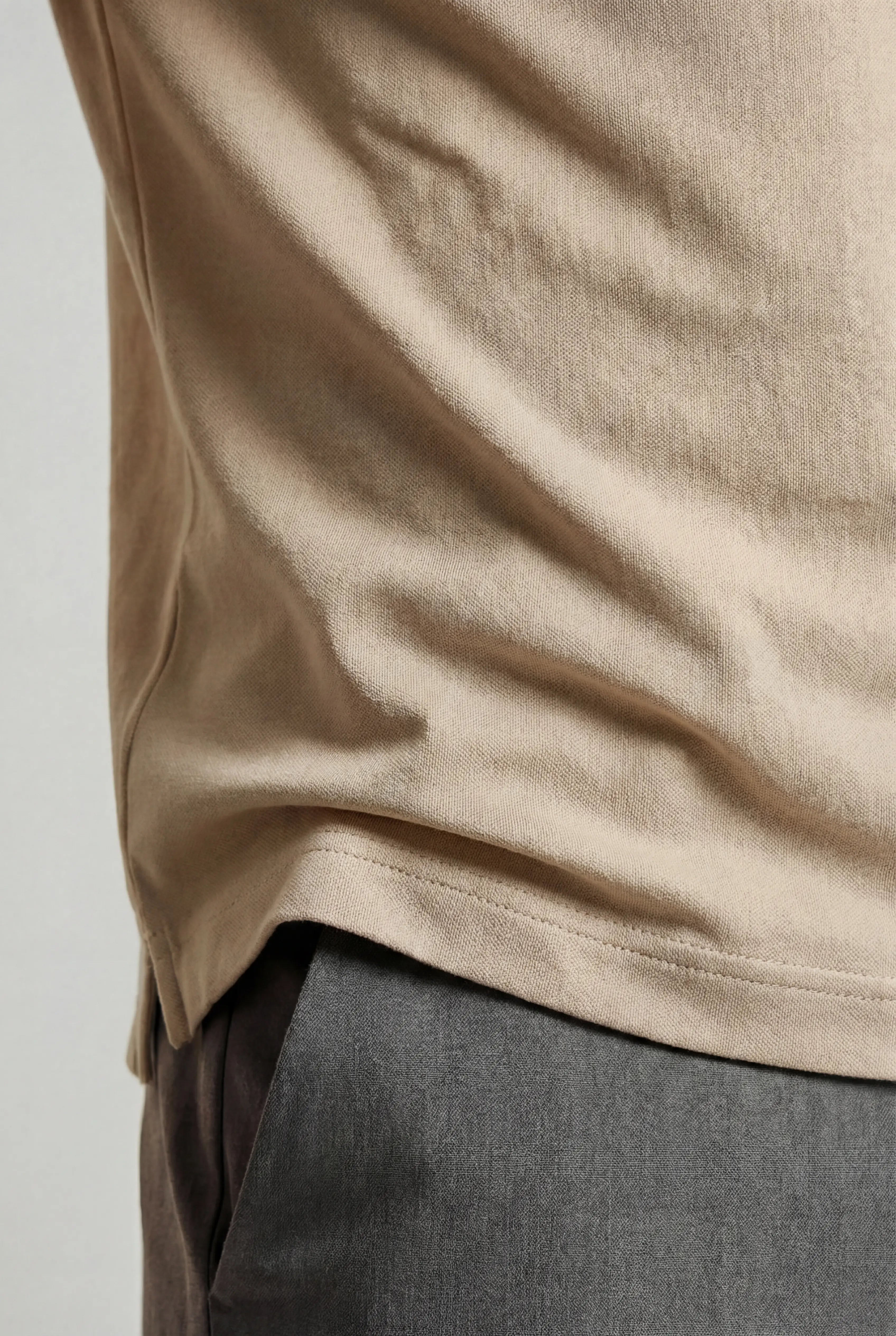 Slim Fit Herren Poloshirt aus technischem Material