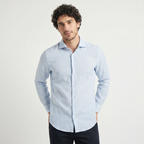 Chemise homme bleu clair à fines rayures verticales
