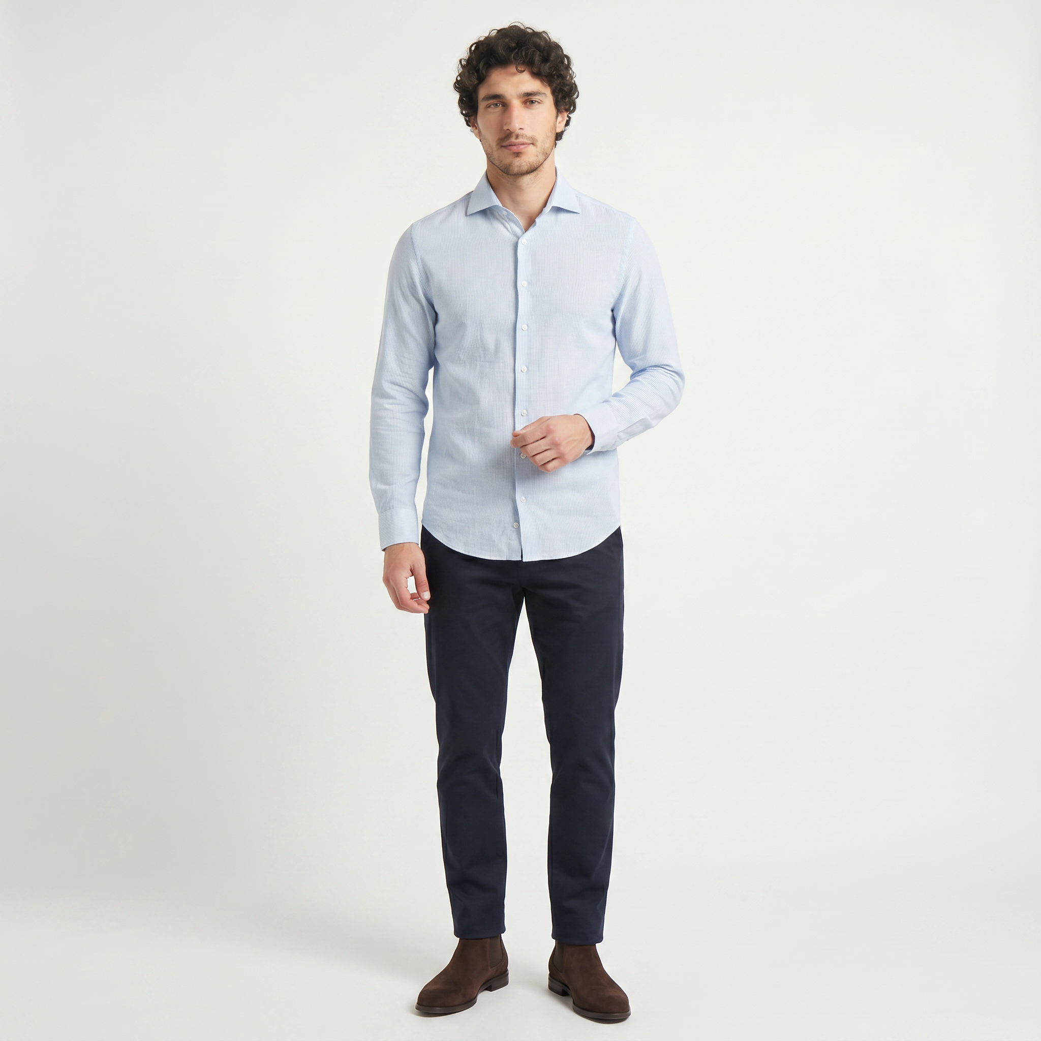 Chemise homme bleu clair à fines rayures verticales