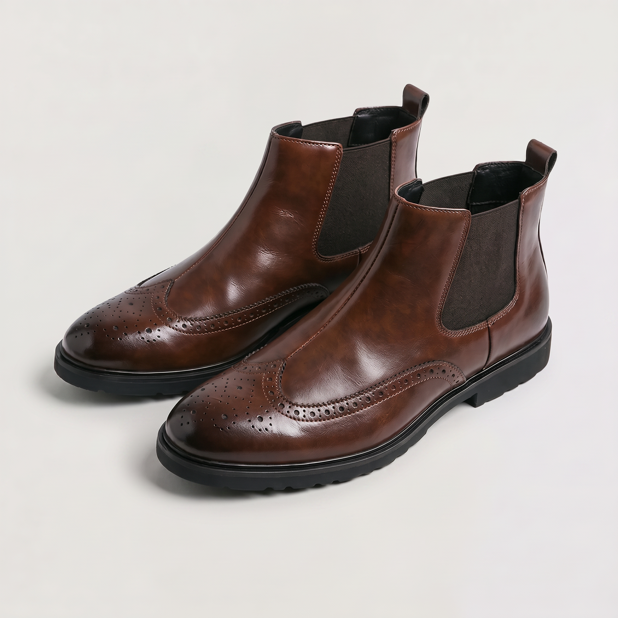 Bottes Chelsea pour hommes avec détails Brogue