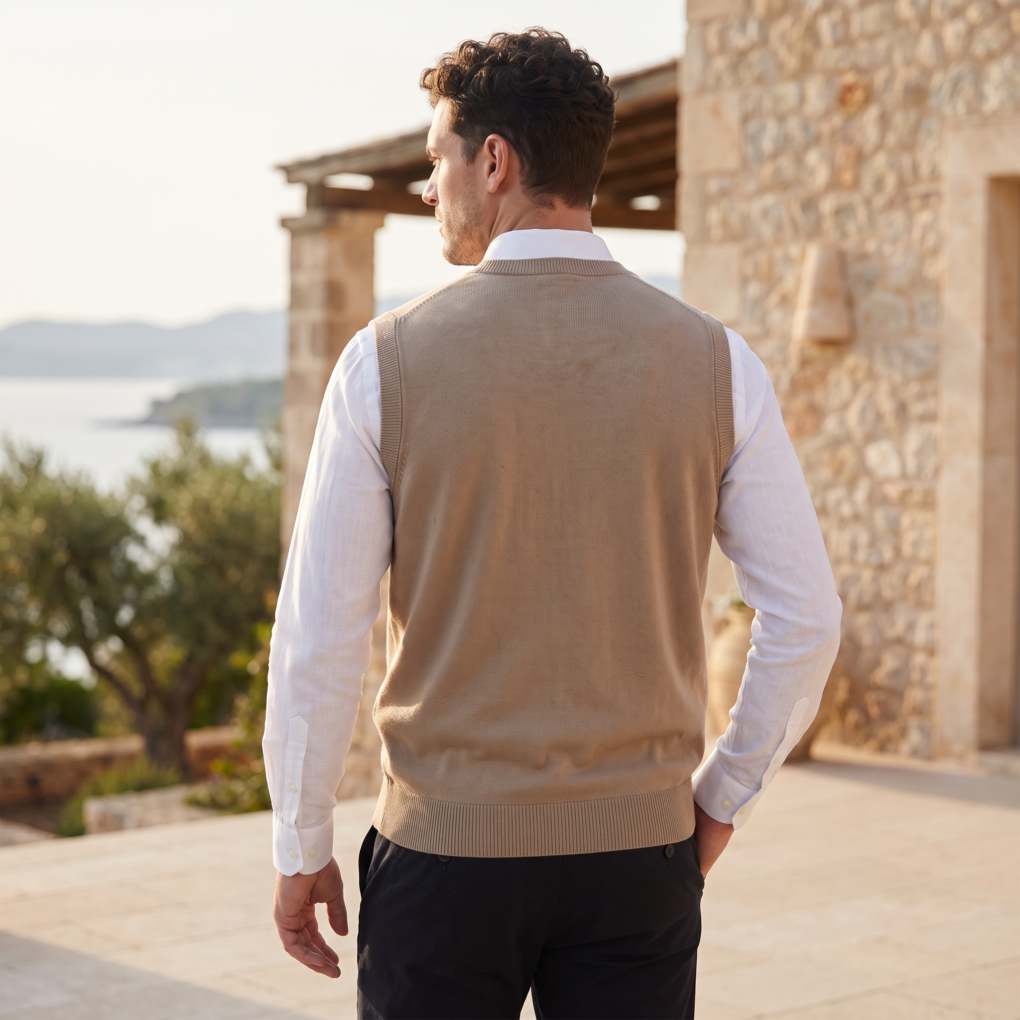 Gilet en tricot homme avec col en V coupe régulière