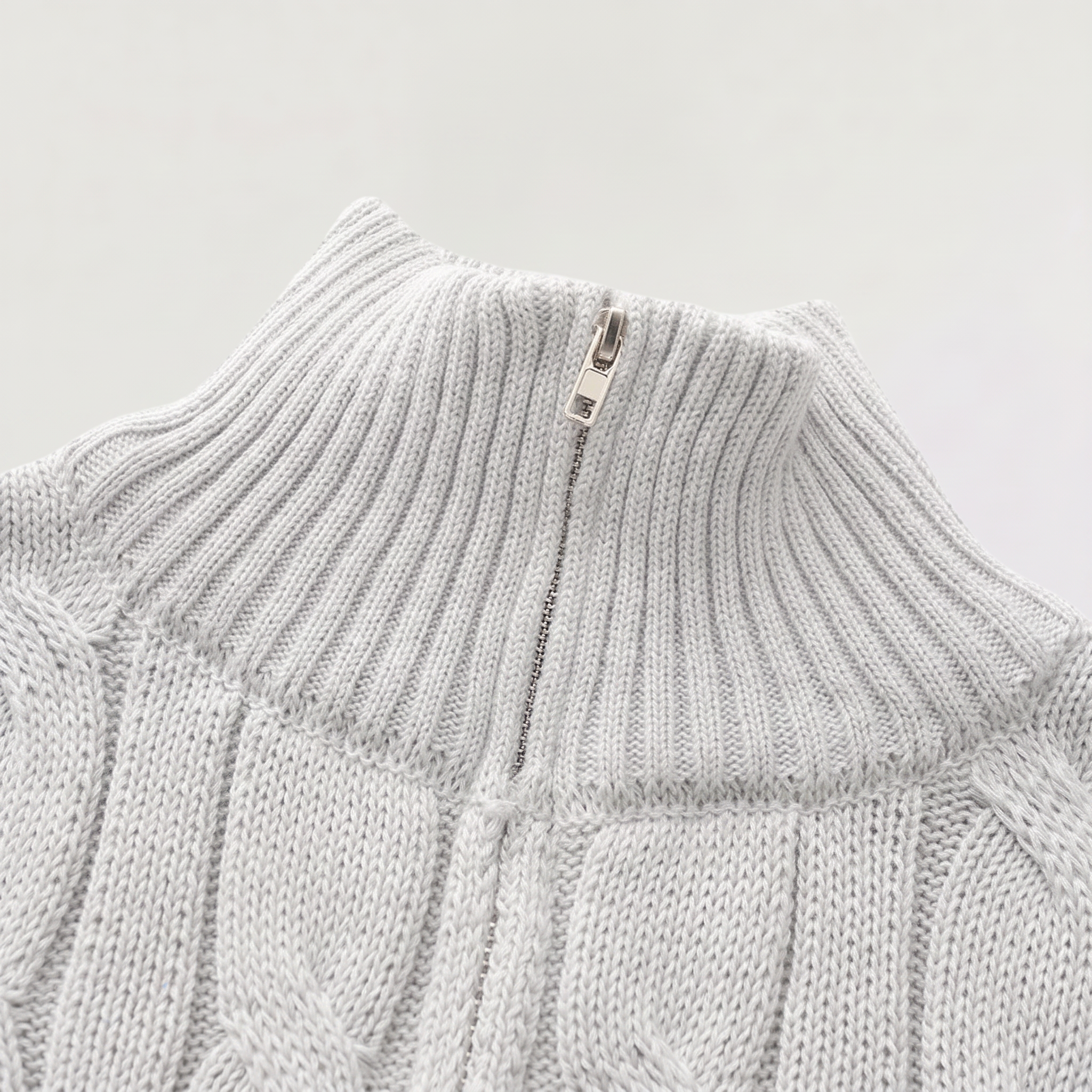 Pull en tricot pour homme avec demi-fermeture éclair