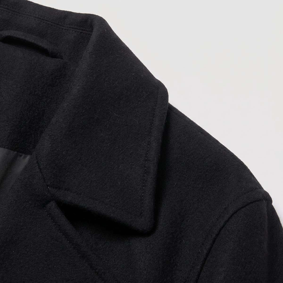 Manteau trench court pour homme à double boutonnage avec col à revers