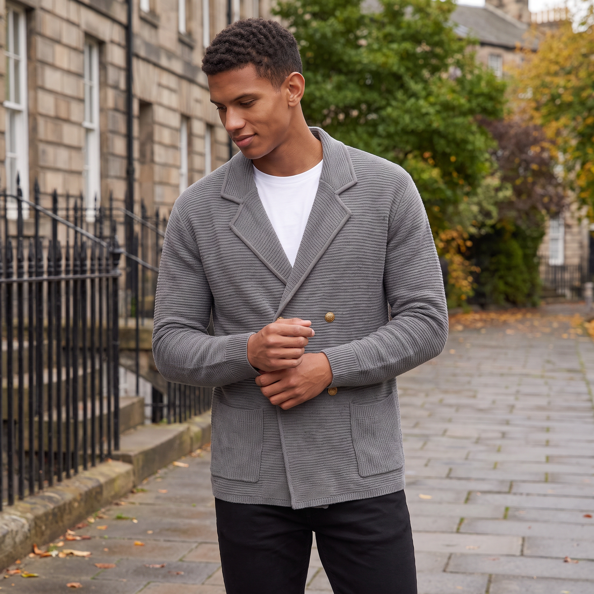 Herren Strickjacke Zweireihig mit Reverskragen