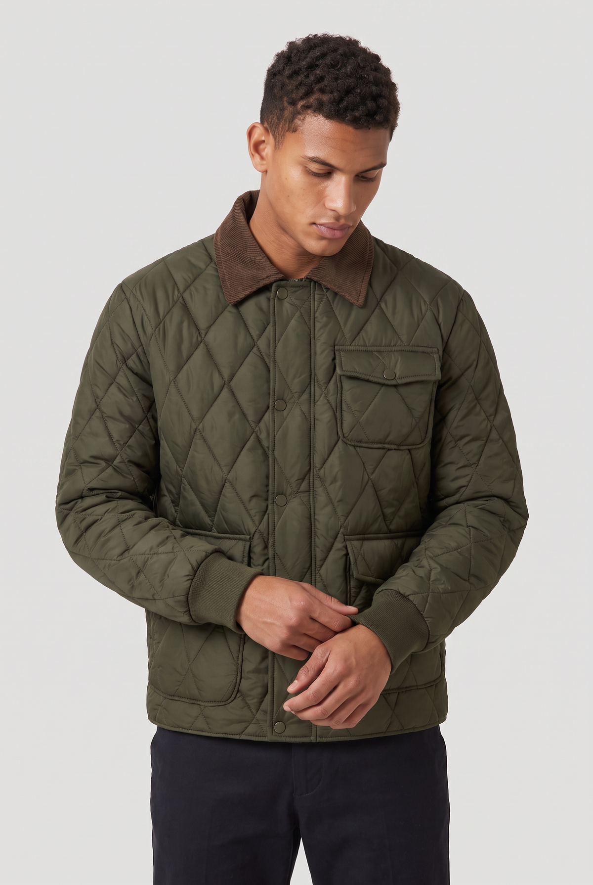Herren Steppjacke mit Rautenmuster und Cordkragen