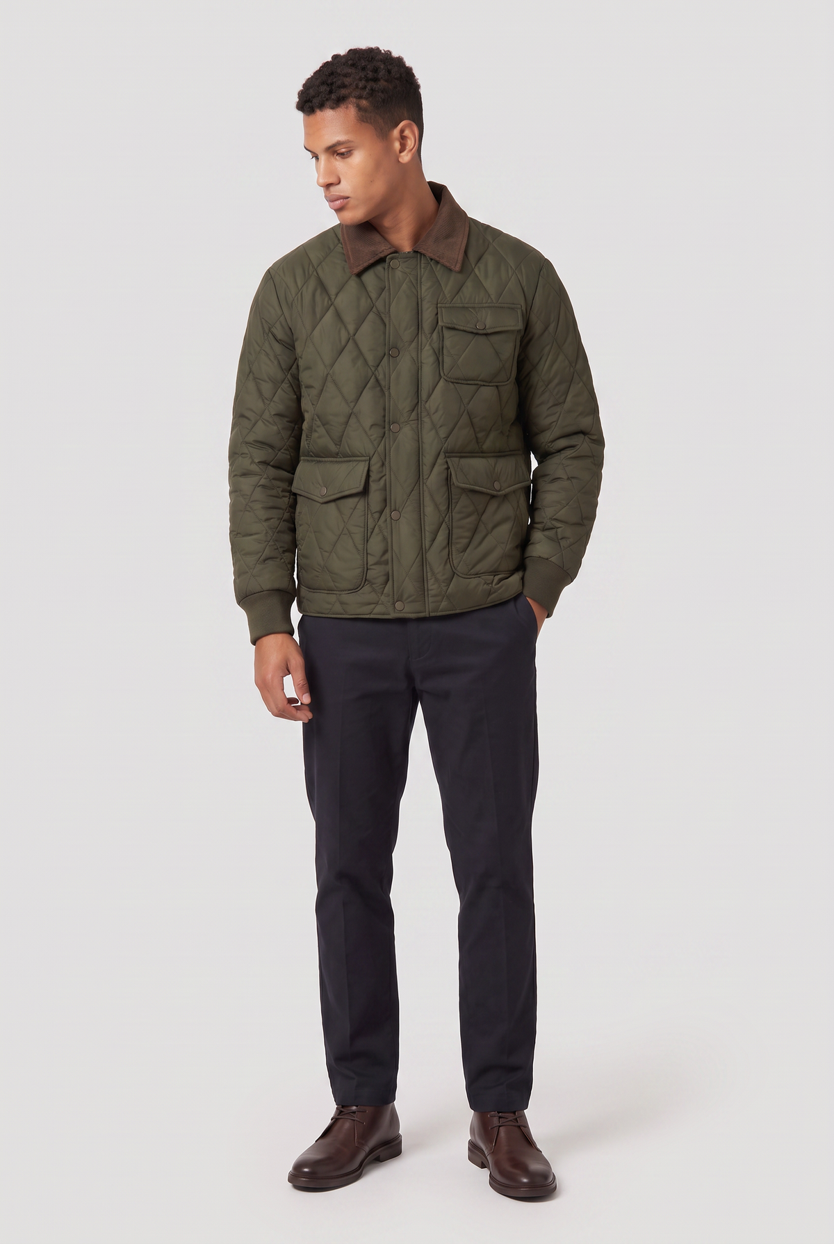 Herren Steppjacke mit Rautenmuster und Cordkragen