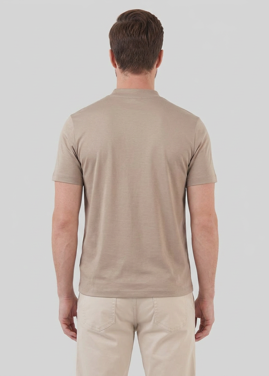 Glänzendes T-Shirt mit Rundhalsausschnitt für Herren