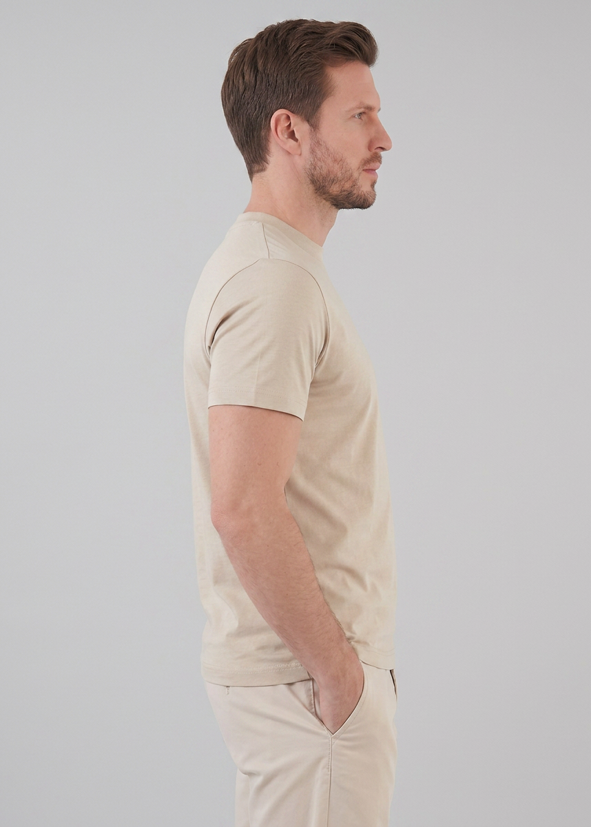 Glänzendes T-Shirt mit Rundhalsausschnitt für Herren