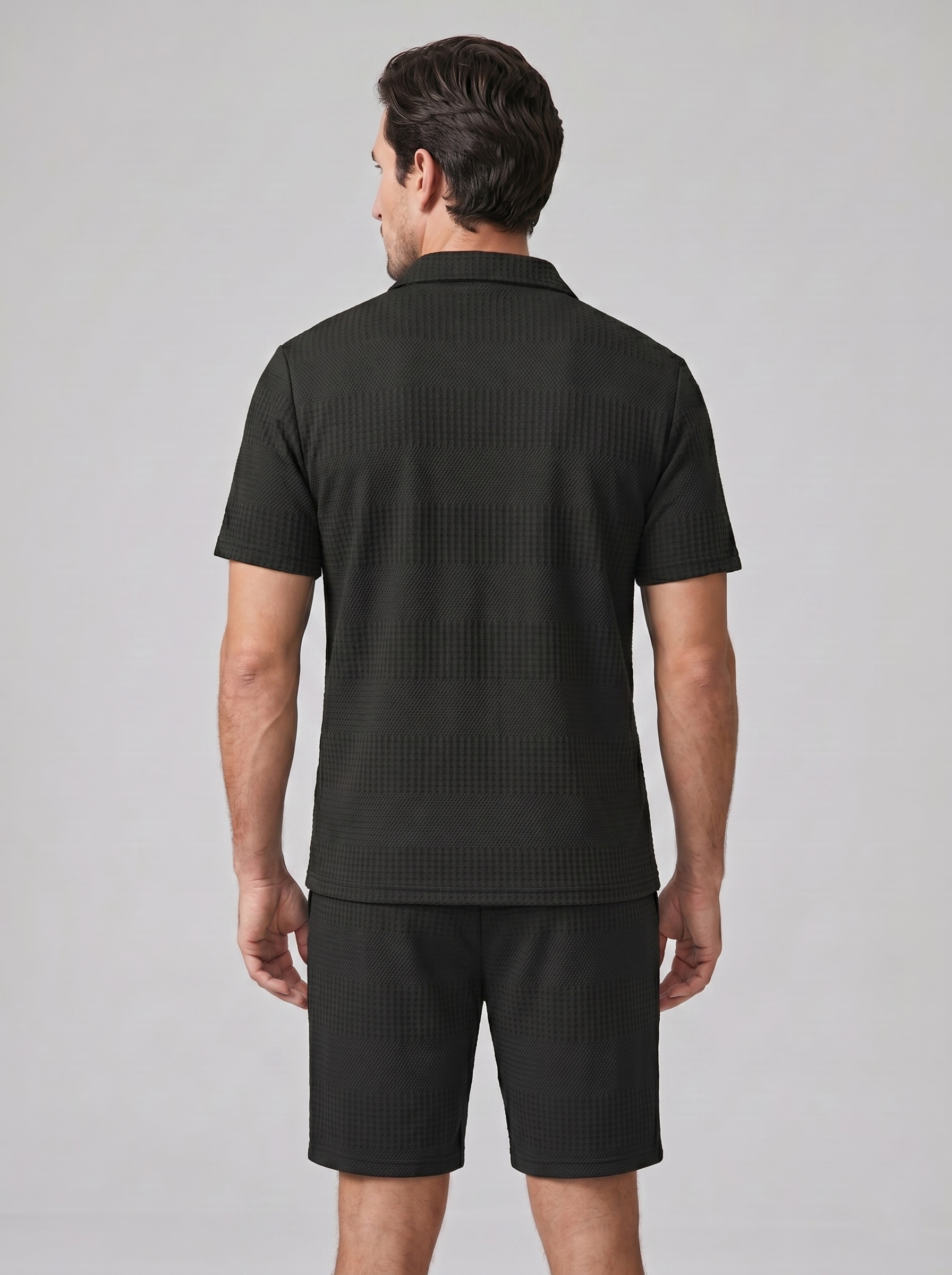 Set aus strukturiertem Polohemd und Shorts für Herren