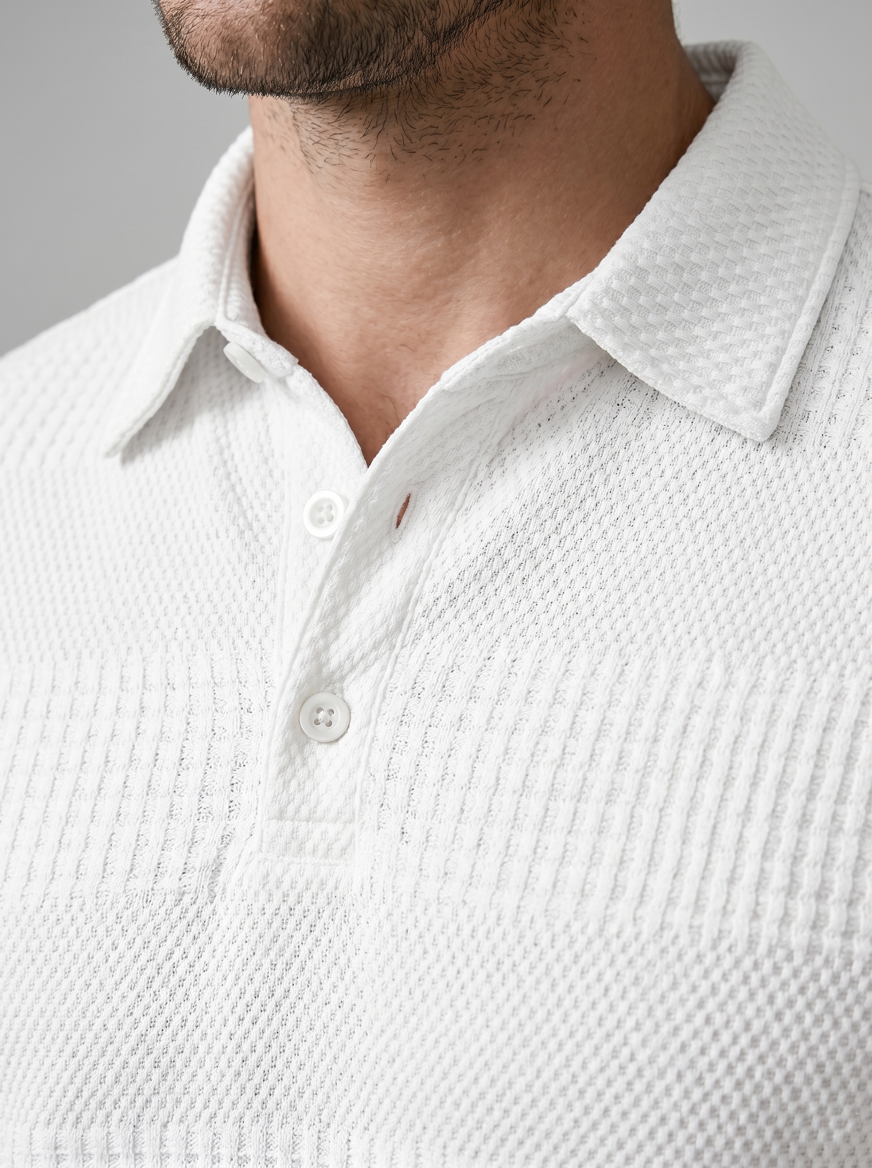 Set aus strukturiertem Polohemd und Shorts für Herren