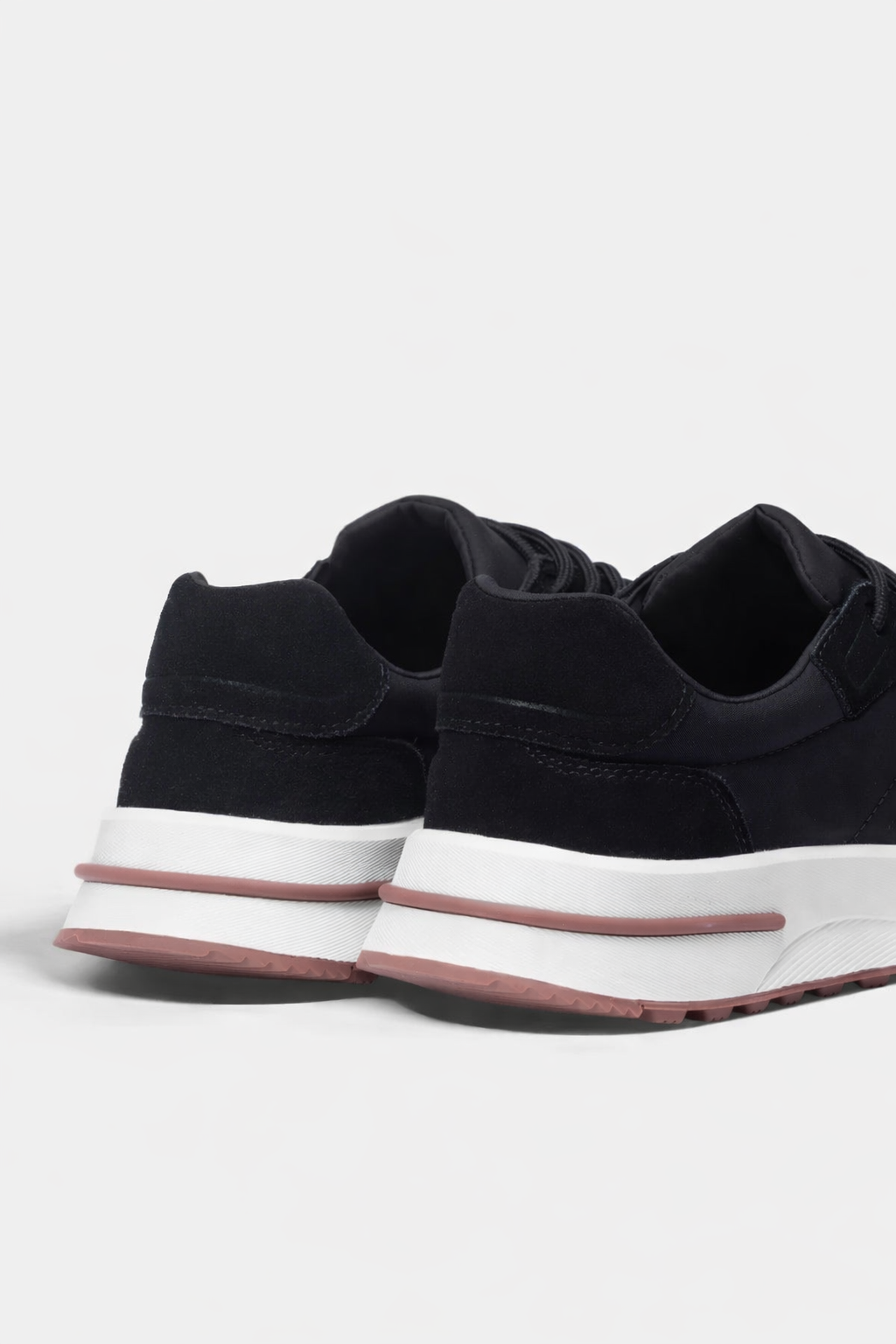 Baskets homme avec semelle marquante