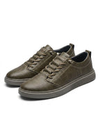 Baskets homme à lacets au design épuré