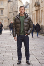 Herren Steppjacke mit Kapuze und lockerem Schnitt