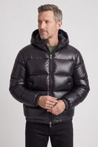 Herren Steppjacke mit Kapuze und lockerem Schnitt